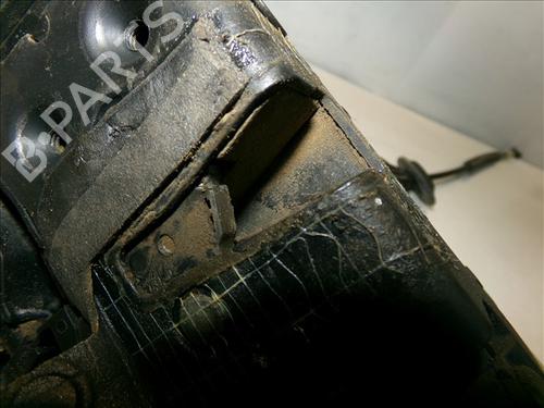 Rear left lock LAND ROVER DISCOVERY IV (L319) 3.0 SDV6 4x4 | BP24557316C100