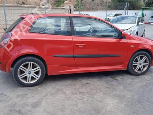 Tailgate lock FIAT STILO (192_) 1.9 JTD (192_XE1A) | BP24560951C101 