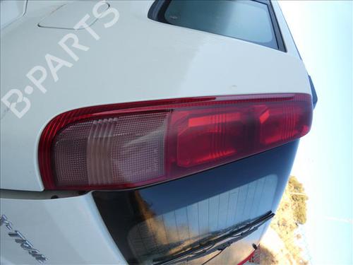 Used Left taillight NISSAN X-TRAIL I (T30) 2.2 dCi 4x4 (136 hp) 24558599