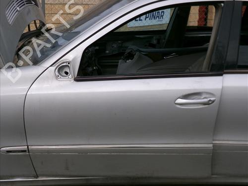 Used Left front door MERCEDES-BENZ E-CLASS (W211) E 270 CDI (211.016) (177 hp) 26018325