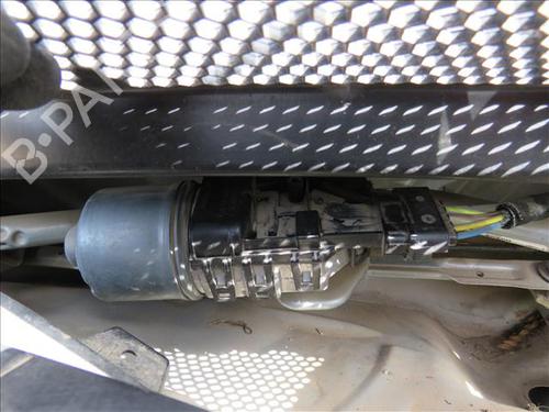 Used Front wiper motor PEUGEOT 208 I (CA_, CC_) 1.4 HDi (68 hp) 24559200