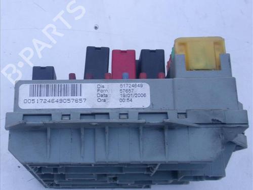 Fuse box LANCIA YPSILON (843_) 1.2 (843.AXA1A) | BP24566782E1 