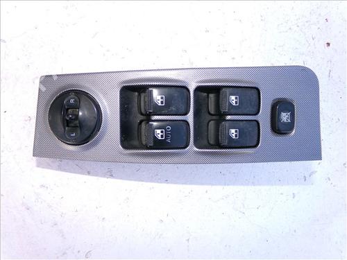 Used Left front window switch HYUNDAI MATRIX (FC) 1.5 CRDi VGT (110 hp) 30325497