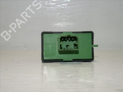 Used Right front window switch FIAT TIPO Hatchback (356_, 357_) 1.0 (357HXN1A) (101 hp) 24557825