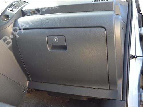 Handskerum TOYOTA COROLLA Verso (ZER_, ZZE12_, R1_) 2.2 D-4D (AUR10_, AUR10R) (136 hp) 24560143