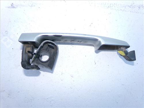 Venstre foran utvendig håndtak TOYOTA RAV 4 II (_A2_) 2.0 4WD (ACA21, ACA20) | BP30934834C128