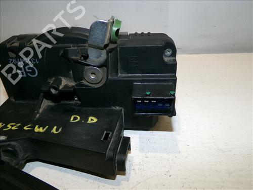 Høyre foran lås OPEL CORSA C (X01) 1.7 CDTI (F08, F68) | BP24859326C97 