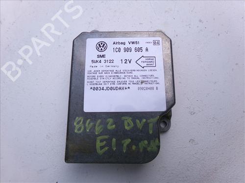 Used ECU airbags VW BORA I (1J2) 1.9 TDI (101 hp) 28577853