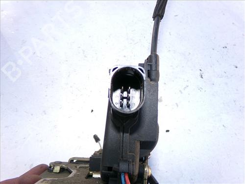 Cerradura puerta trasera derecha VW BORA I (1J2) 1.9 TDI | BP29923496C99 