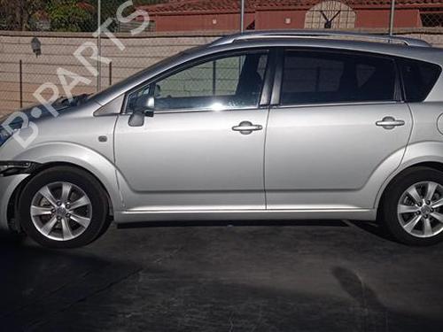 Fuel flap TOYOTA COROLLA Verso (ZER_, ZZE12_, R1_) 2.2 D-4D (AUR10_, AUR10R) | BP24561962C131 