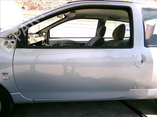 Used Left front door RENAULT TWINGO I (C06_) 1.2 16V (C06C, C06D, C06K) (75 hp) 26949418