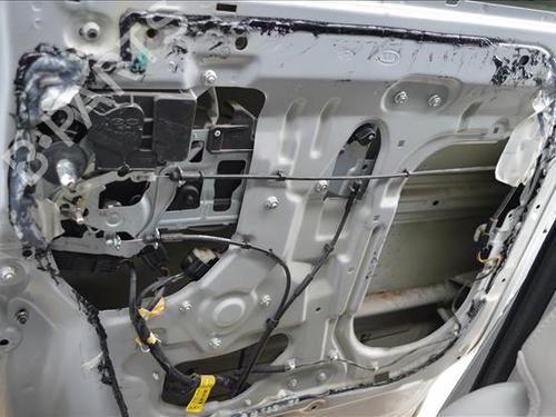 Used Rear right window mechanism KIA CARNIVAL / GRAND CARNIVAL III (VQ) 2.9 CRDi (185 hp) 24562865