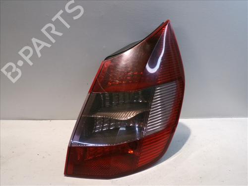 Feu arrière droit RENAULT SCÉNIC II (JM0/1_) 1.6 (JM0C, JM0J, JM1B) (113 hp) 30709621