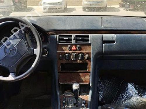 Front right exterior door handle MERCEDES-BENZ E-CLASS (W210) E 300 Turbo-D (210.025) | BP24565123C129