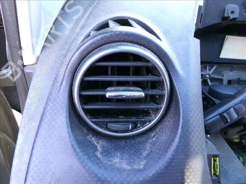 Used Air vent SEAT ALTEA (5P1) 1.6 TDI (105 hp) 24858202