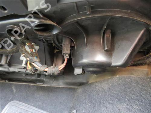 Ventilator motor SEAT LEON (1M1) 1.9 TDI (90 hp) 24557765