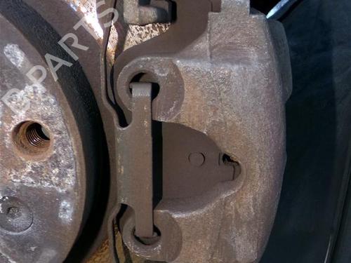 Used Left front brake caliper BMW 3 (E46) 320 d (136 hp) 30644953