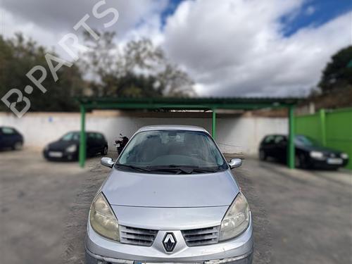 Brugte RENAULT SCÉNIC II (JM0/1_) 1.5 dCi (JM0F) (82 hp) 4310676
