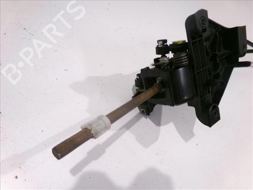 Gear lever MITSUBISHI SAVRIN 2.4 | BP24561267M90 