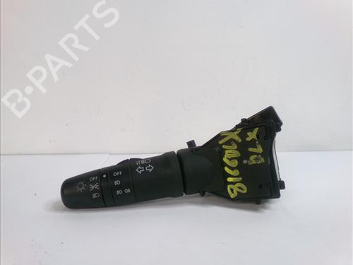 Used Headlight switch NISSAN PRIMERA Hatchback (P12) 1.9 dCi (120 hp) 24860750