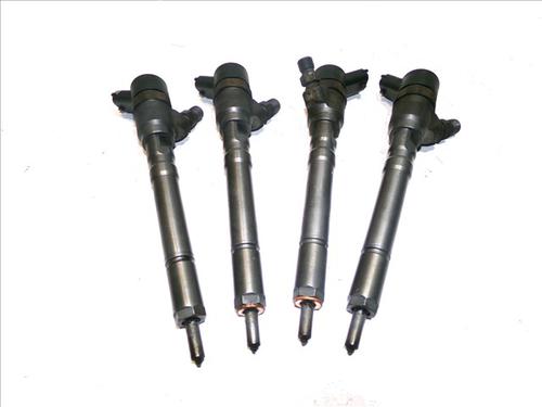 Used Injector HYUNDAI ELANTRA III Saloon (XD) 2.0 CRDi (113 hp) 29385271