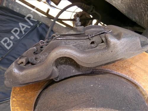 Used Right rear brake caliper MERCEDES-BENZ VITO Bus (W638) 110 CDI 2.2 (638.194) (102 hp) 30764046