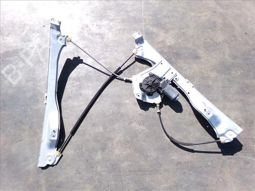 Used Front left window mechanism RENAULT CLIO III (BR0/1, CR0/1) 1.2 16V (BR02, BR0J, BR11, CR02, CR0J, CR11) (75 hp) 27587350