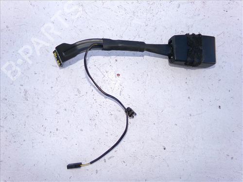 Seat buckle VW GOLF PLUS V (5M1, 521) 1.6 TDI | BP30106200I32 