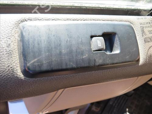 Used Left rear window switch LAND ROVER DISCOVERY IV (L319) 3.0 SDV6 4x4 (256 hp) 24557310