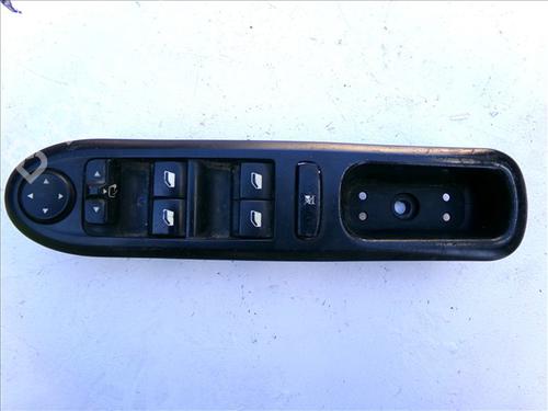 Used Left front window switch PEUGEOT 407 (6D_) 2.0 HDi 135 (6DRHRH, 6DRHRE, 6DRHRG, 6DRHRJ) (136 hp) 28805960