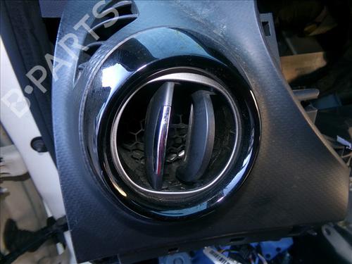 Luftventilen RENAULT CAPTUR I (J5_, H5_) 0.9 TCe 90 (90 hp) 31082337