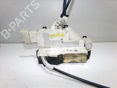 Used Rear left lock PEUGEOT 407 (6D_) 2.0 HDi 135 (6DRHRH, 6DRHRE, 6DRHRG, 6DRHRJ) (136 hp) 26203964
