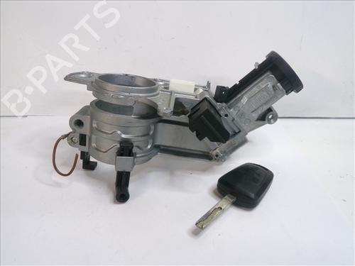 Elektronisk modul OPEL ZAFIRA A MPV (T98) 2.0 DI 16V (F75) | BP24560390M83 