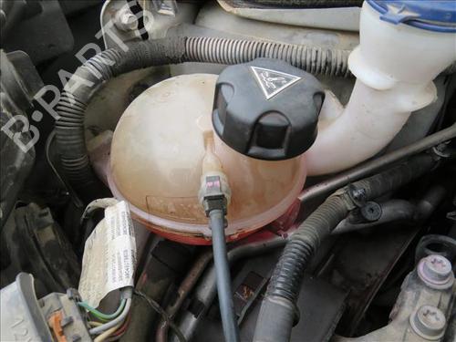 Used Expansion tank PEUGEOT 208 I (CA_, CC_) 1.4 HDi (68 hp) 24559171
