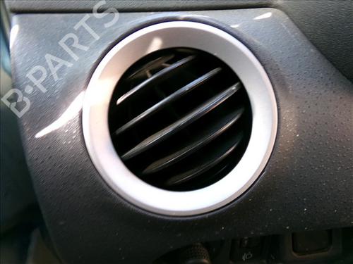 Used Air vent CITROËN C3 I (FC_, FN_) 1.1 i (60 hp) 28139304