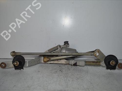 Used Front wiper motor TOYOTA AURIS (_E18_) 1.4 D-4D (NDE180_, NDE180R) (90 hp) 24560940