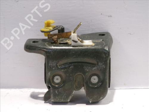 Used Tailgate lock HYUNDAI ACCENT I (X-3) 1.5 i 12V (88 hp) 30437624