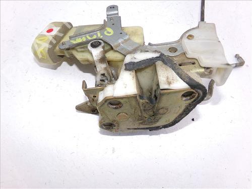 Serratura anteriore destra TOYOTA YARIS (_P1_) 1.4 D-4D (NLP10_, NLP10R) (75 hp) 28367922