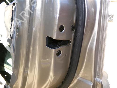 Used Front right lock KIA CARENS II MPV (FJ) 2.0 CRDi (113 hp) 25279867