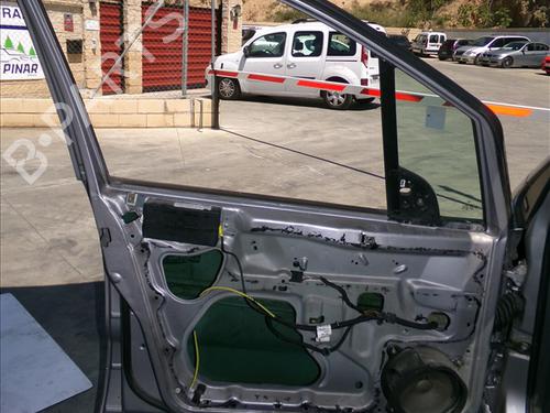 Left front door MERCEDES-BENZ A-CLASS (W168) A 170 CDI (168.008) | BP26147195C2 