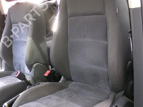 Used Left front seat VW TOURAN (1T3) 1.6 TDI (105 hp) 28070105