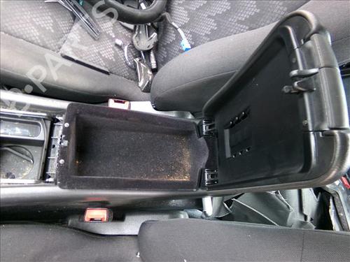 Armrest / Center console MERCEDES-BENZ C-CLASS (W203) C 200 Kompressor (203.045) | BP26283495I20 