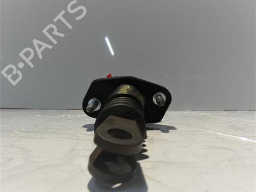 Used Clutch slave cylinder SUZUKI GRAND VITARA II (JT, TE, TD) 1.9 DDiS All-wheel Drive (JT419, TD44, JB419WD, JB419XD,... (129 hp) 24556642