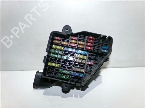 Used Fuse box AUDI A4 B7 (8EC) 2.0 TDI (140 hp) 24857555