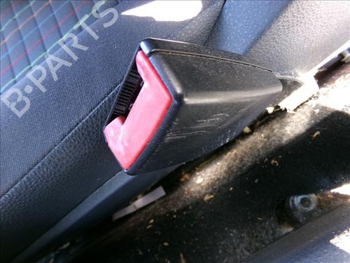 Used Seat buckle VW POLO IV (9N_, 9A_) 1.4 TDI (70 hp) 27995991