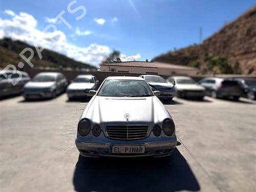 Front right exterior door handle MERCEDES-BENZ E-CLASS (W210) E 320 CDI (210.026) | BP29520496C129