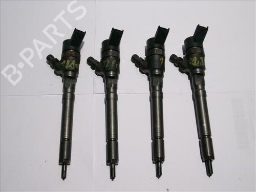 Used Injector KIA CARENS II MPV (FJ) 2.0 CRDi (113 hp) 25279906