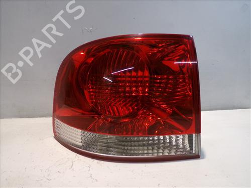 Venstre baglygte VW TOUAREG (7LA, 7L6, 7L7) 2.5 R5 TDI (174 hp) 24559398