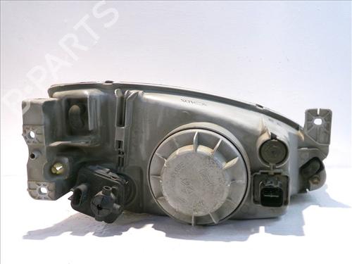 Left headlight HYUNDAI LANTRA II (J-2) 1.9 D | BP30062949C28 