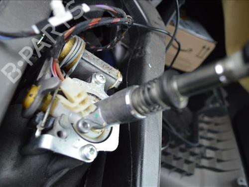 Used Gear lever VW GOLF III (1H1) 1.9 D (64 hp) 24559830